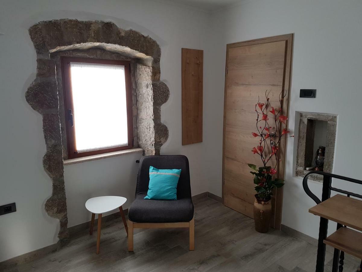 Villa Kos Lupoglav Kültér fotó