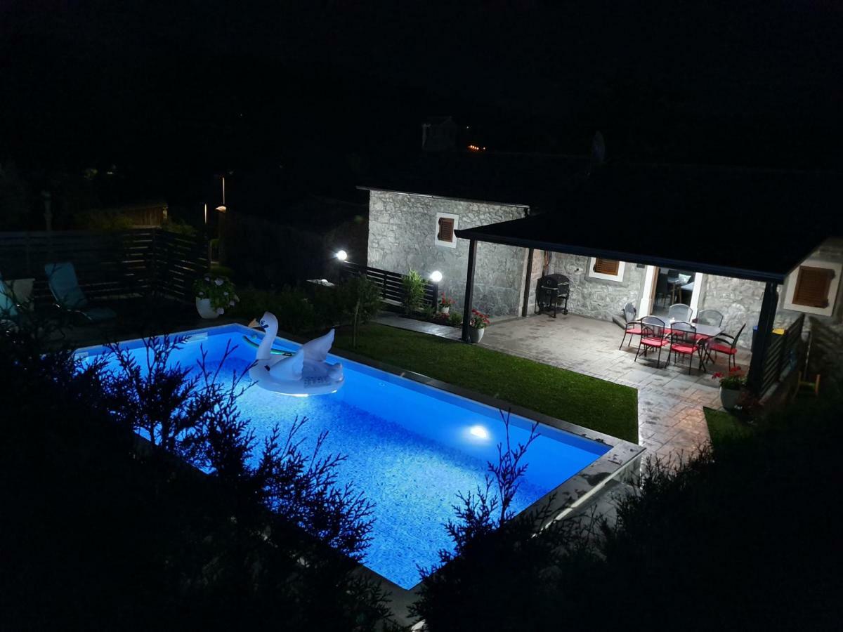 Villa Kos Lupoglav Kültér fotó